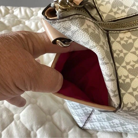 Kate Spade RARE EUC Classic Noel Print weekender tote bag with adjustable strap - Picture 13 of 16